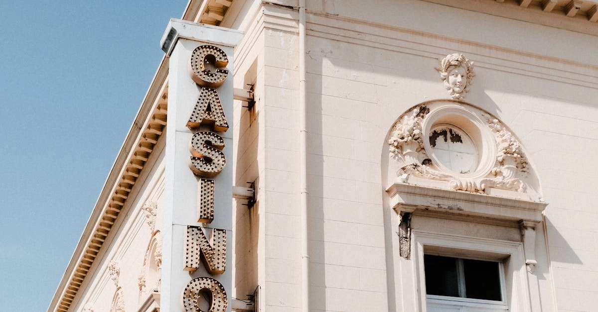 Архитектурные принципы в дизайне элитных онлайн казино